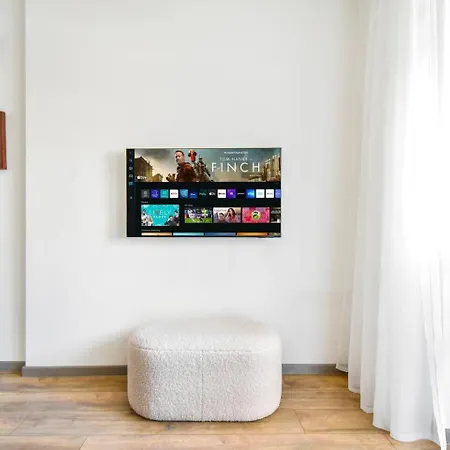 2 Apartments, 2 Parking - Sleeps 8 - Quiet