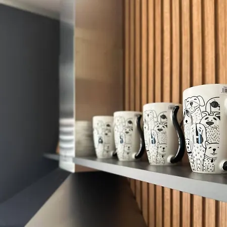 2 Apartments, 2 Parking - Sleeps 8 - Quiet Prázdninový dům Sofie