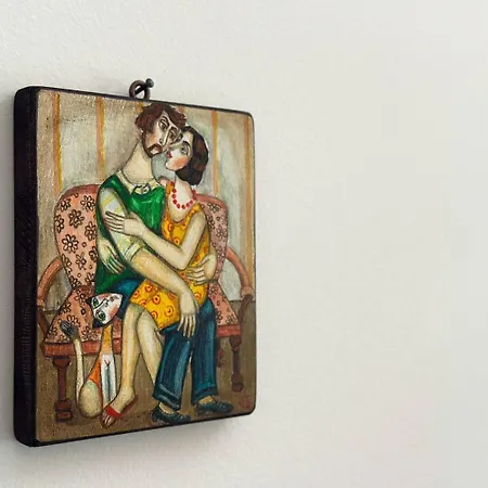 2 Apartments, 2 Parking - Sleeps 8 - Quiet Prázdninový dům *