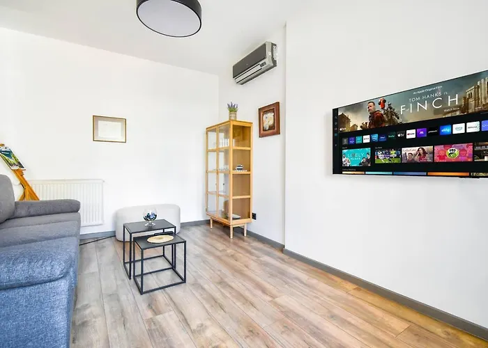 2 Apartments, 2 Parking - Sleeps 8 - Quiet 別荘 *